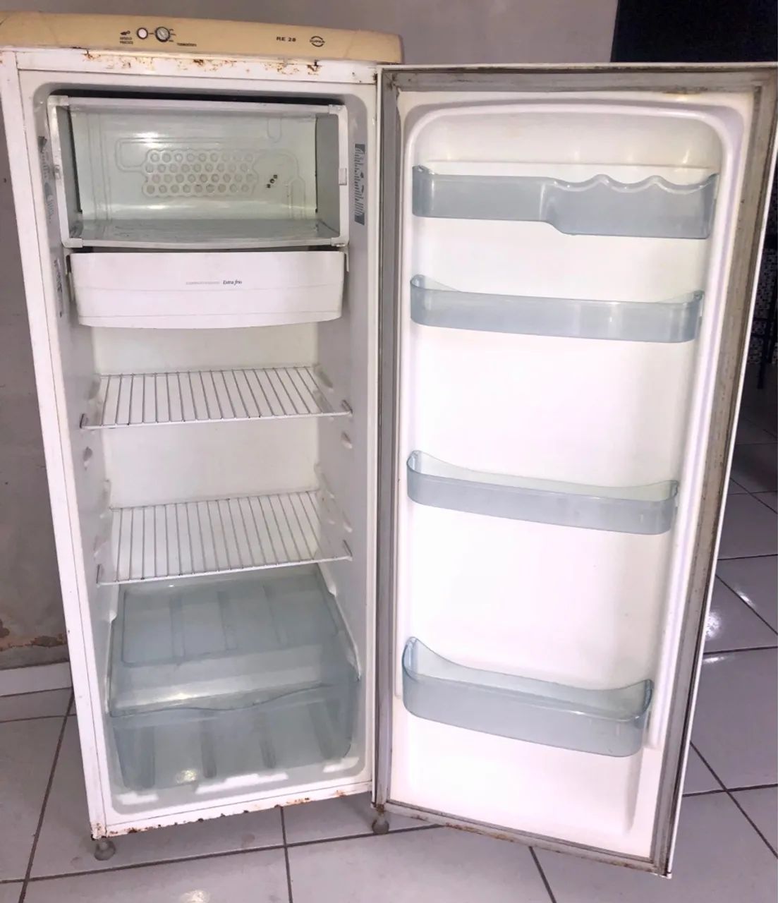 Geladeira conservada  - Foto 5