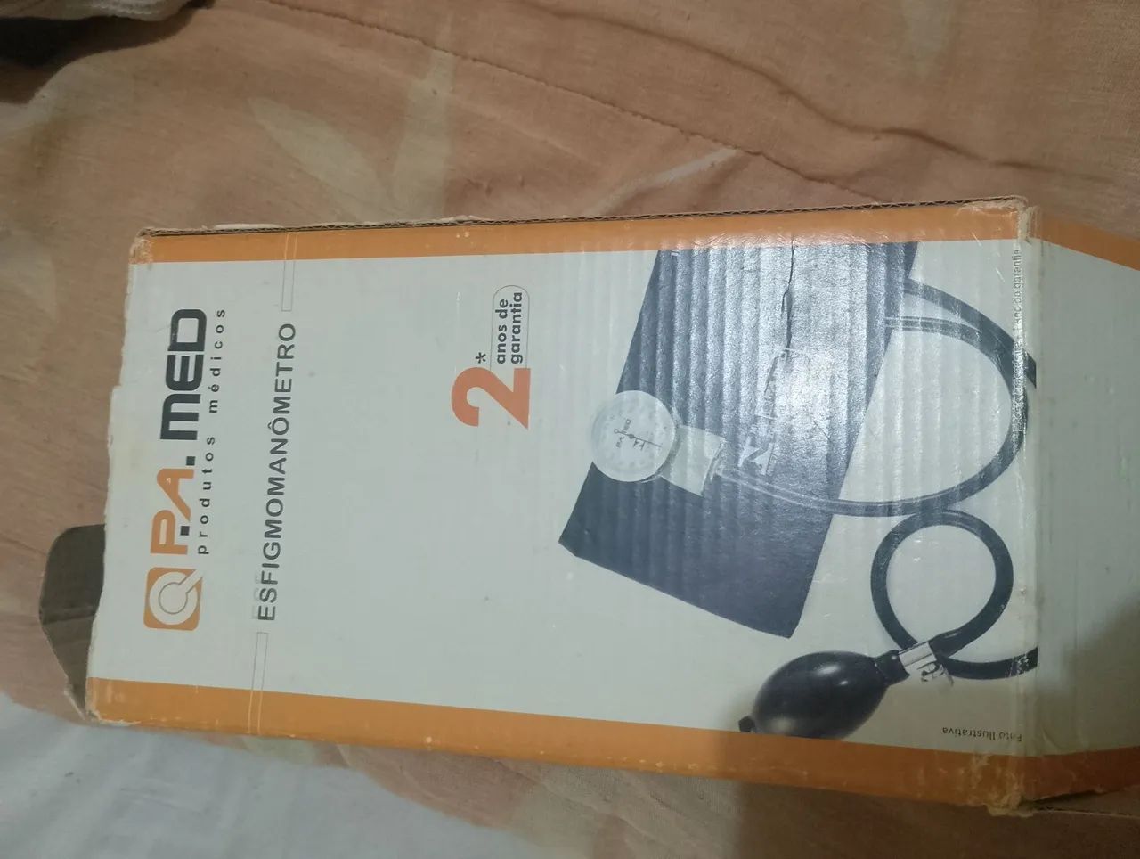 Aparelho para medir pressão arterial.