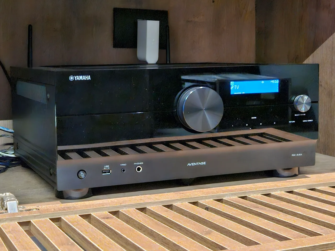 Receiver Yamaha Aventage RX-A1040 - Aparelhos de Som - Vale dos