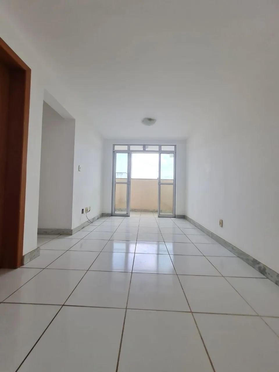 Apartamento 2qts para Alugar no Butitis BH