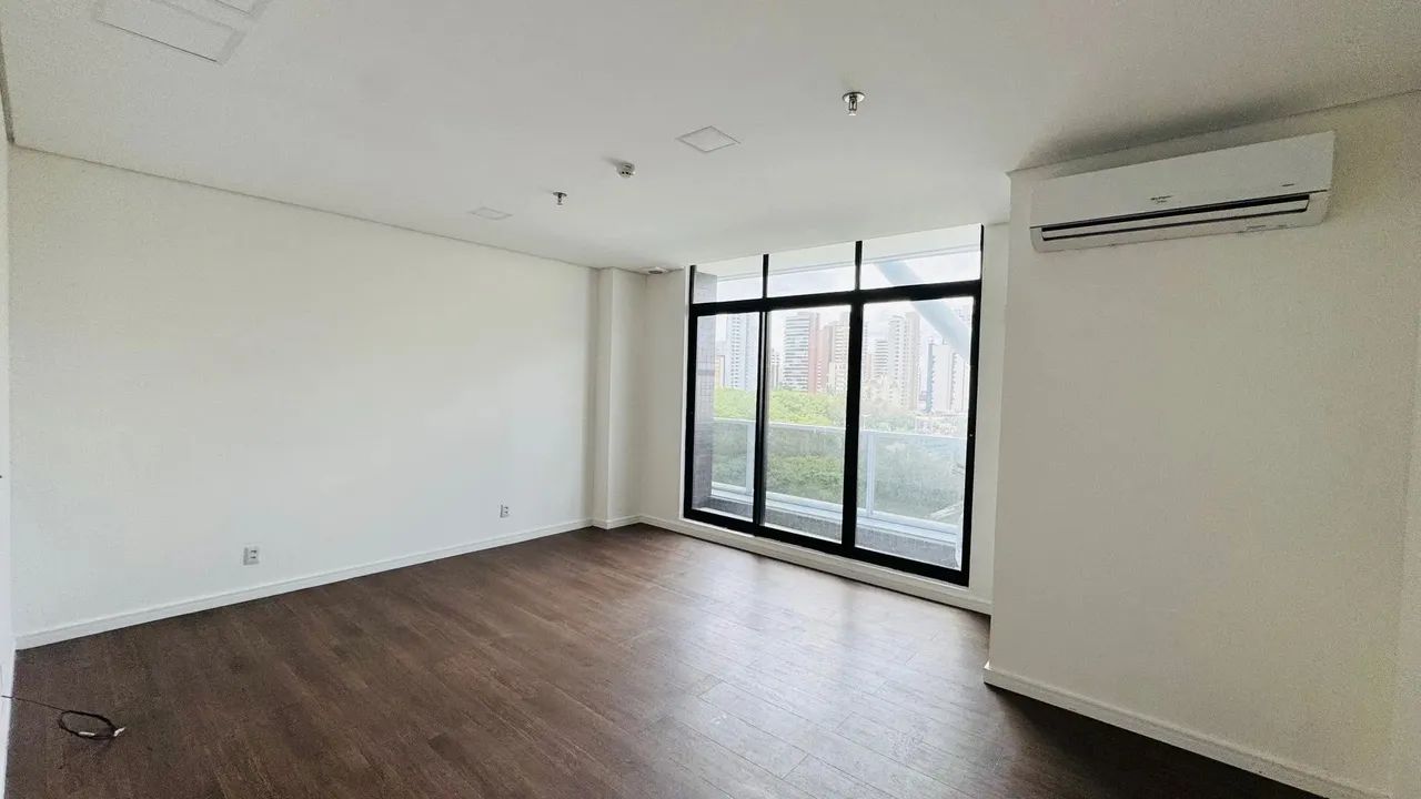 Sala Pronta no BS DESIGN! Sala com 30 metros quadrados no prédio mais Icônico de Fortaleza
