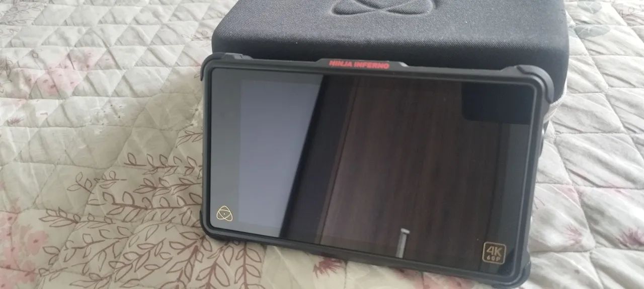 Monitor e Gravador Atom Ninja Inferno 7 polegadas + SSD - ótimo estado