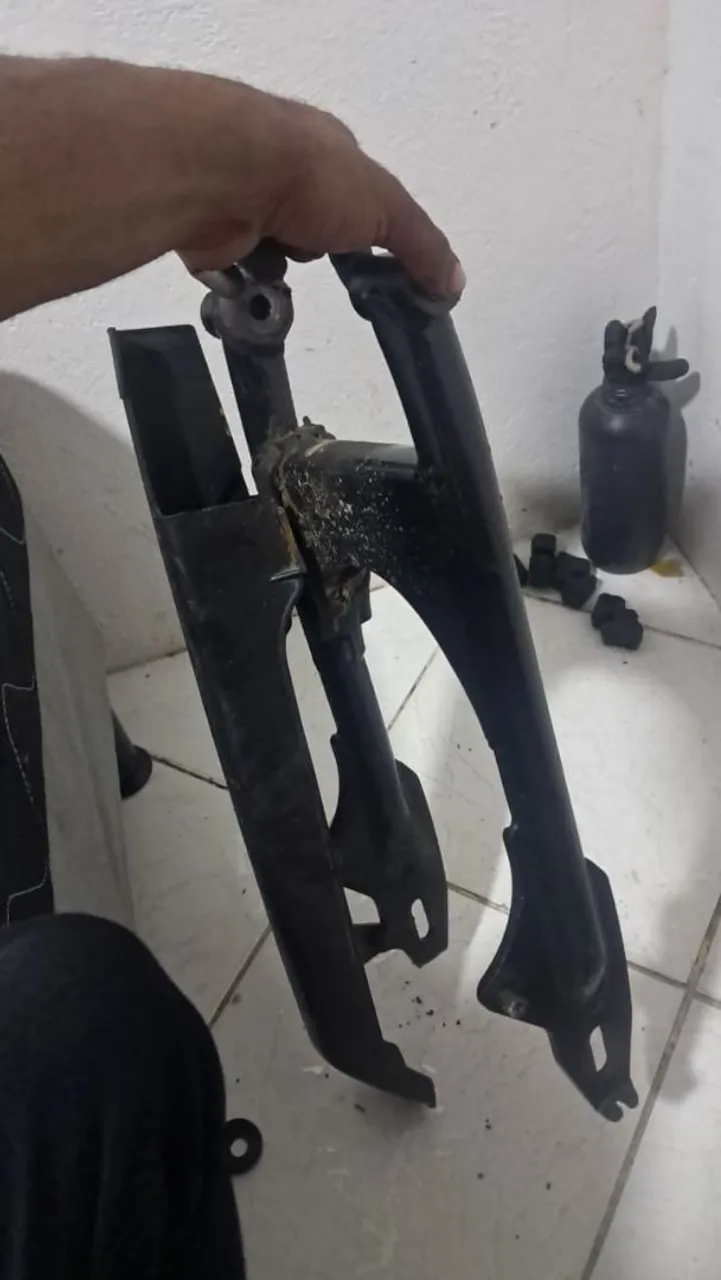 Garfo Dianteiro de Moto Usado