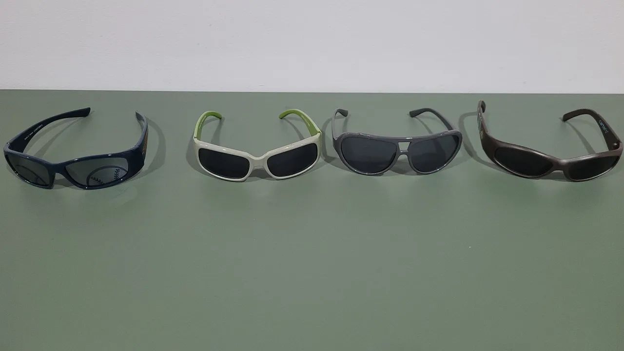 Kit com 4 Óculos de sol infantis