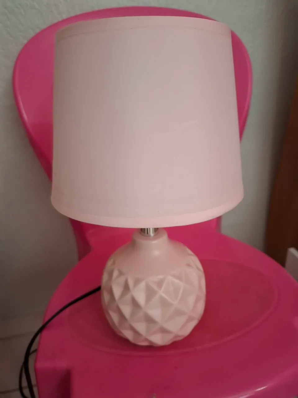 Abajur Rosa Decorativo com Cúpula