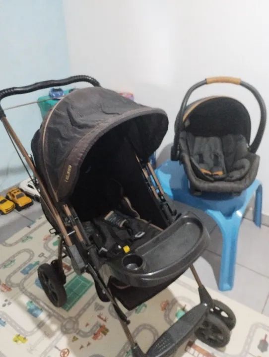 Carrinho de Bebê e Cadeira para Carro