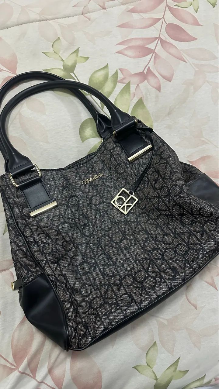 Bolsa Monograma da Calvin Klein Original - Foto 3