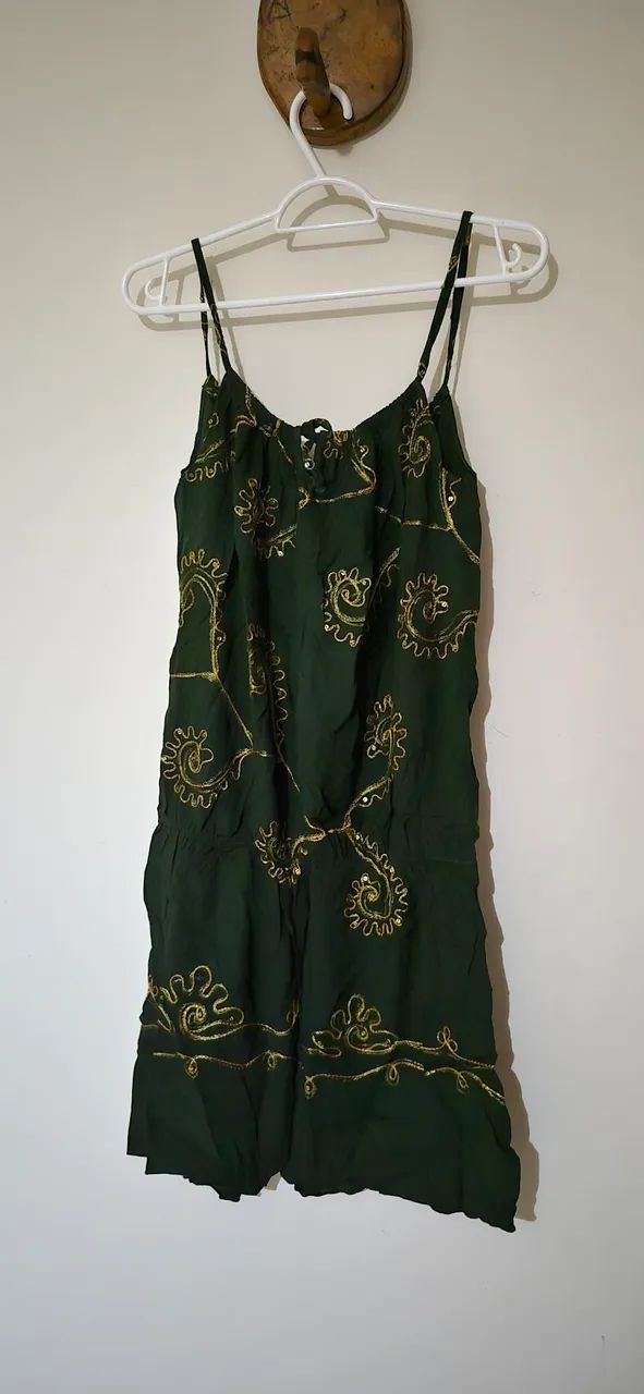 Vestido ou saída de praia bordado