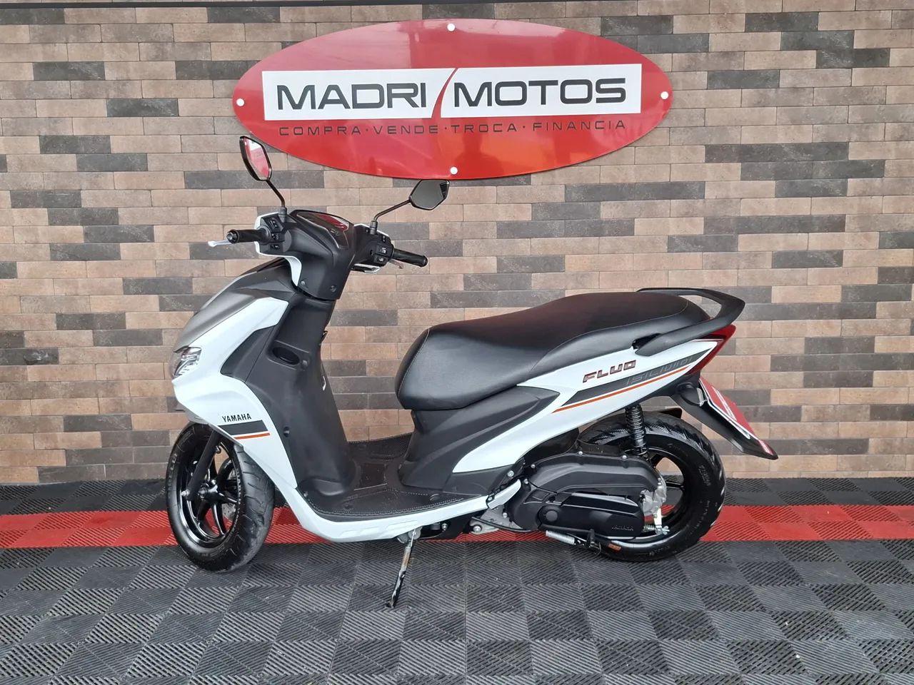 YAMAHA FLUO 125 ABS - Foto 5