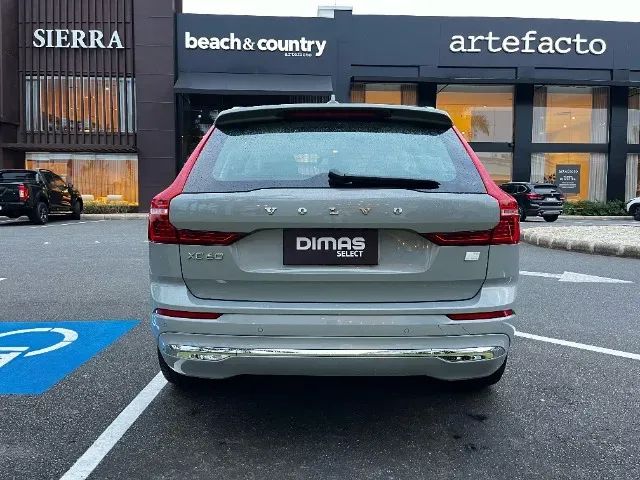 VOLVO XC60 PLUS T8 Hibrida 2024 Único Dono Com APENAS 18 MIL KM!! - Foto 4