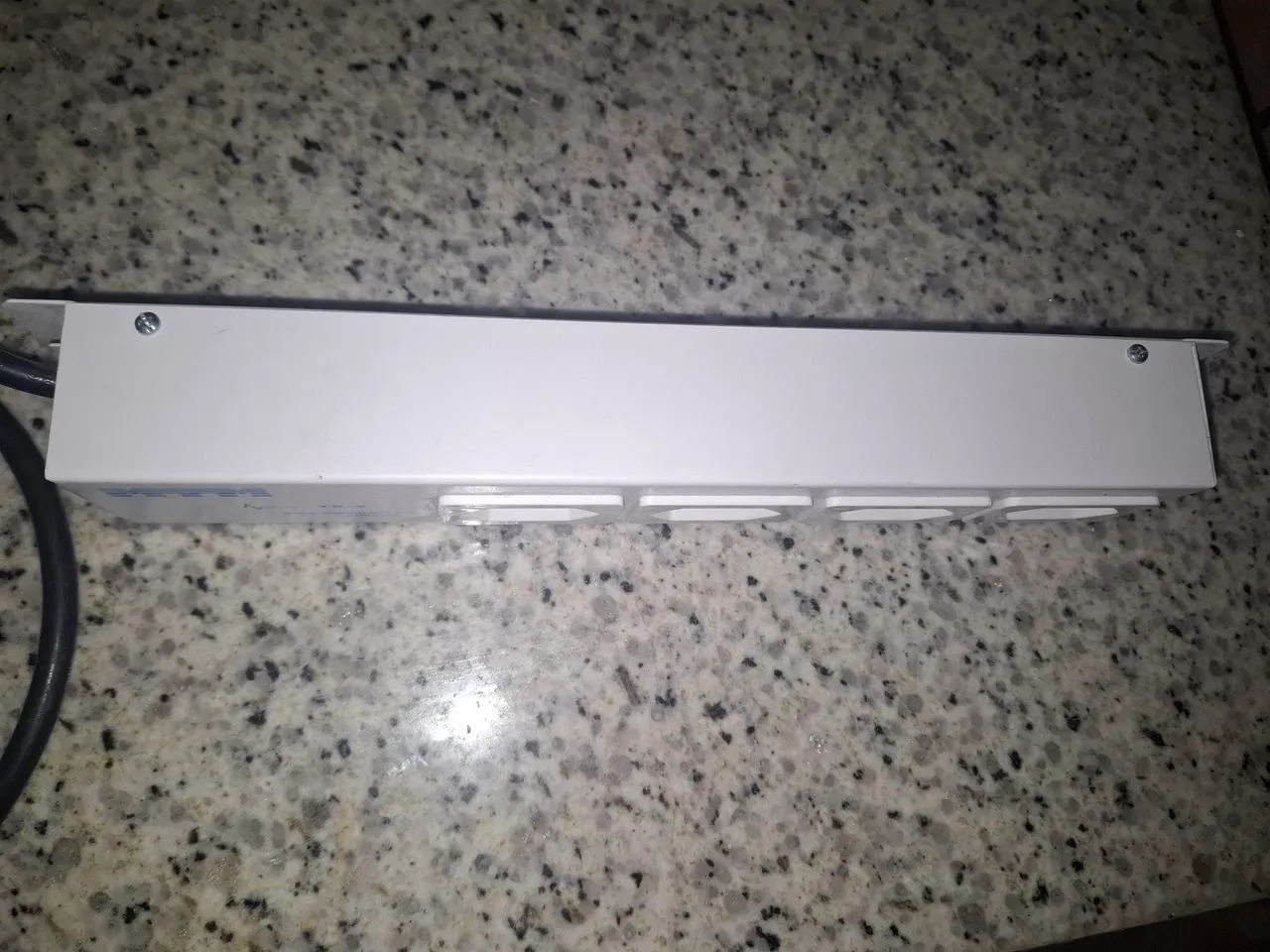 Régua de Tomada - 4 Saídas64673394805506122