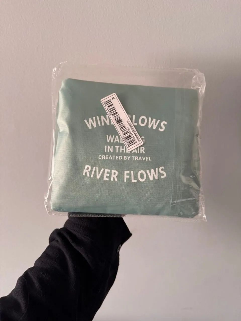 bolsa de viagem dobrável, leve e resistente à água - nova - Foto 2