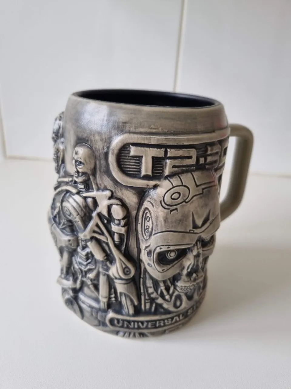 Caneca Exterminador do Futuro Importada - Foto 3
