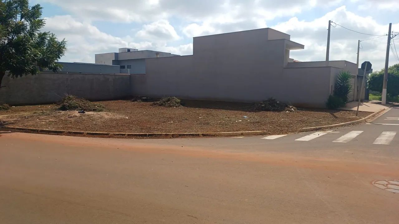 Foto - Pirassununga - Vila Santa Terezinha