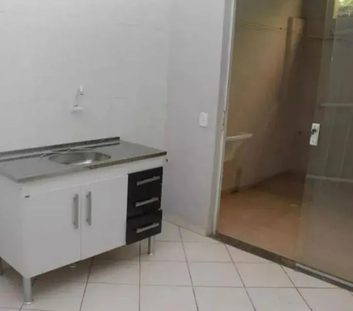 Apartamento (Padrão), com 2 quartos e 1 banheiros à Venda, 72 m² em Curitiba/PR