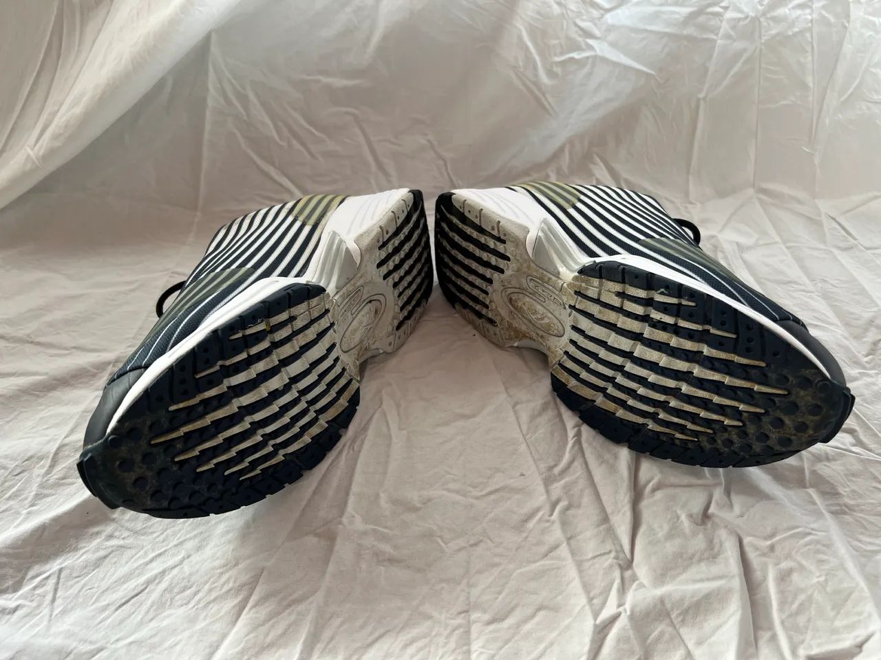 Tênis Reebok DMX Thrill com cabedal em tecido - Foto 3