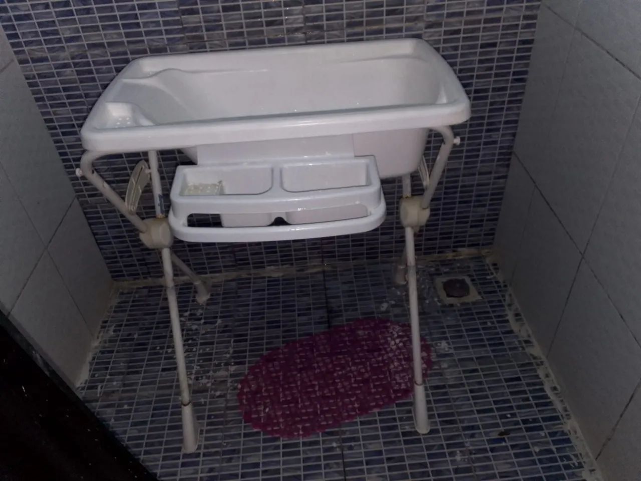 Banheira para bebê com suporte - Foto 2