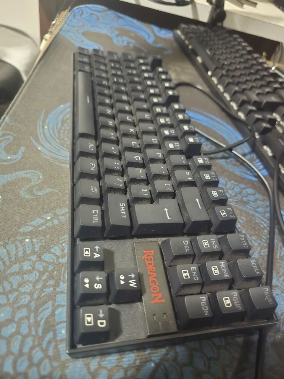 Teclado mecânico gamer Redragon - Foto 4