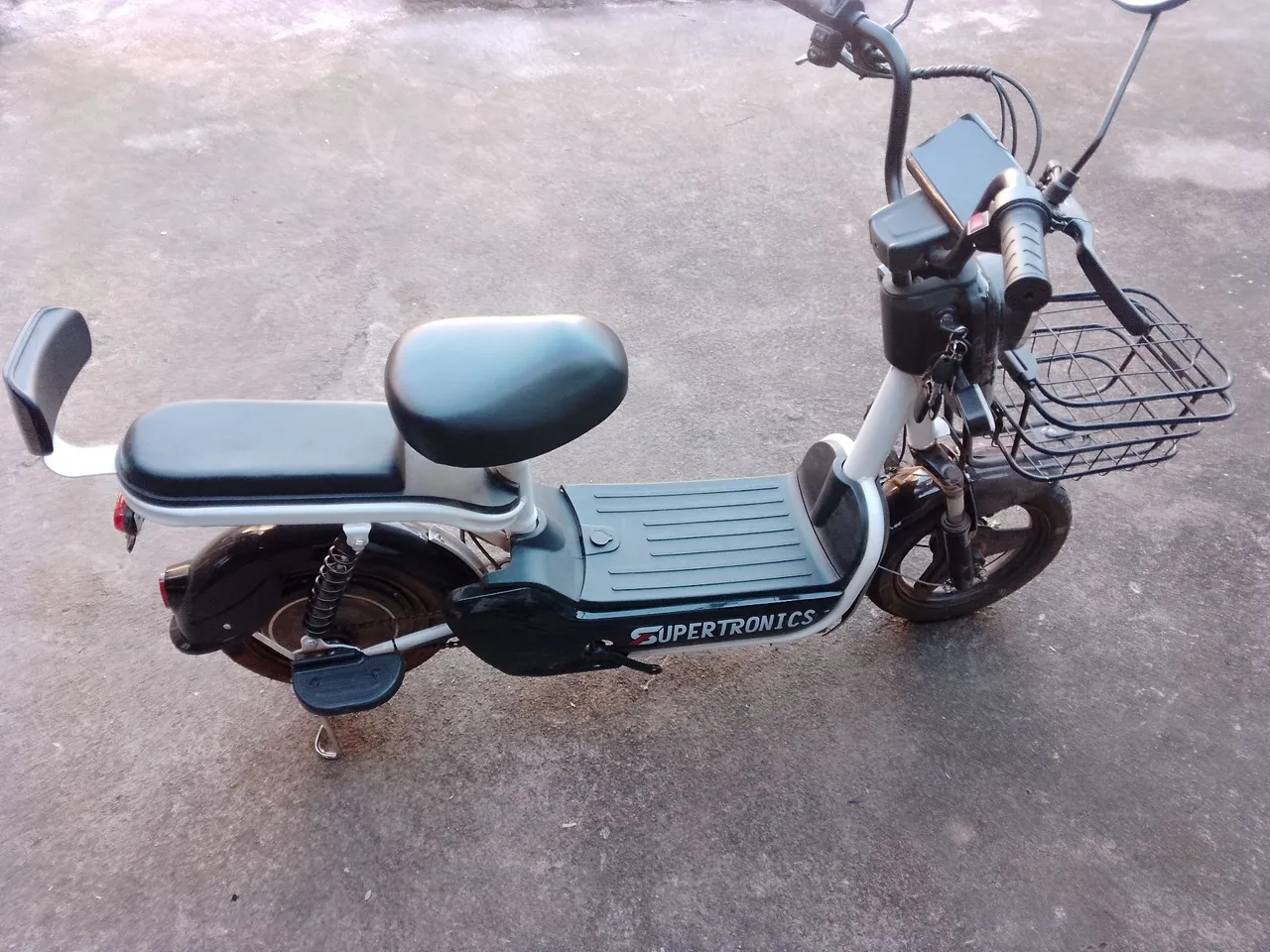 Scooter Elétrica Supertronics