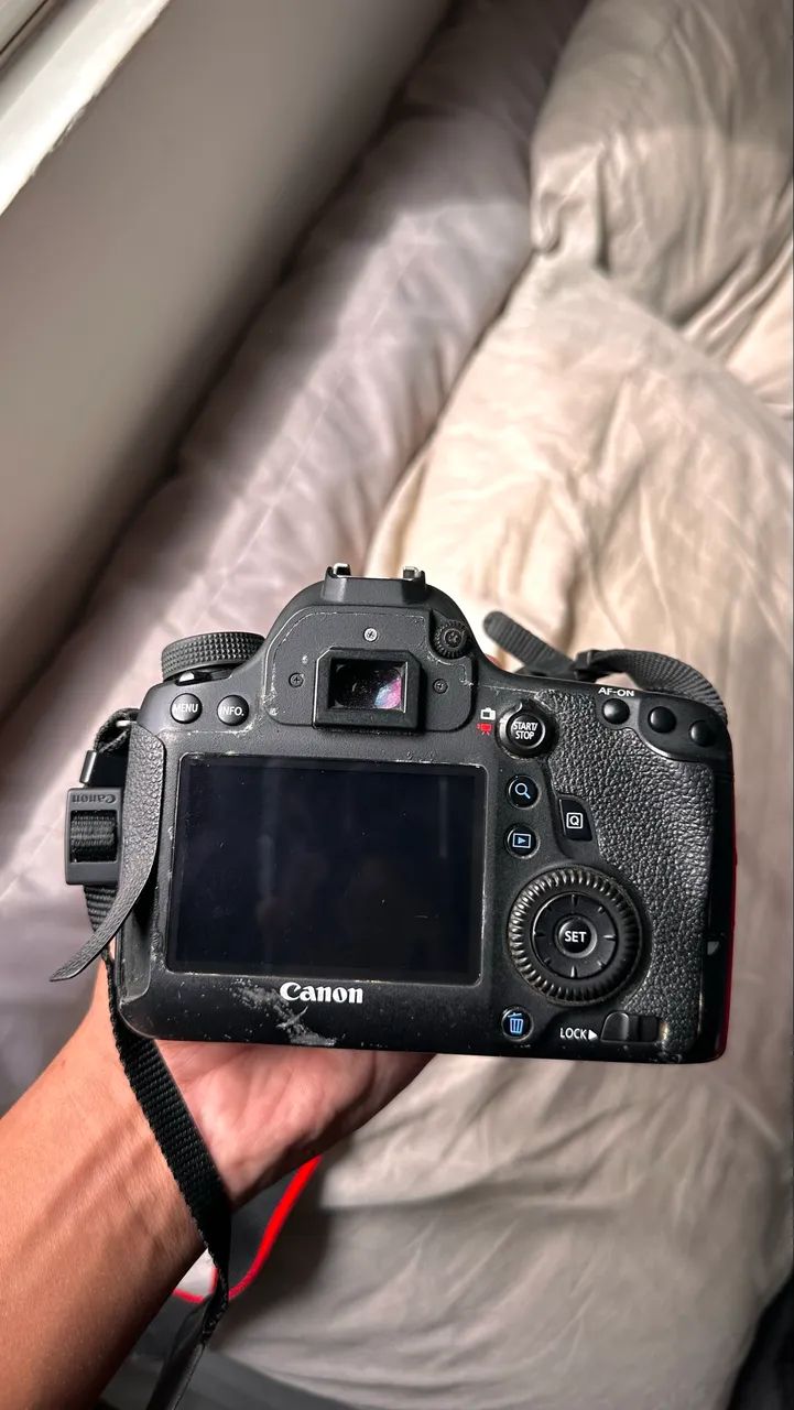 CÂMERA CÂNON 6D  - Foto 2