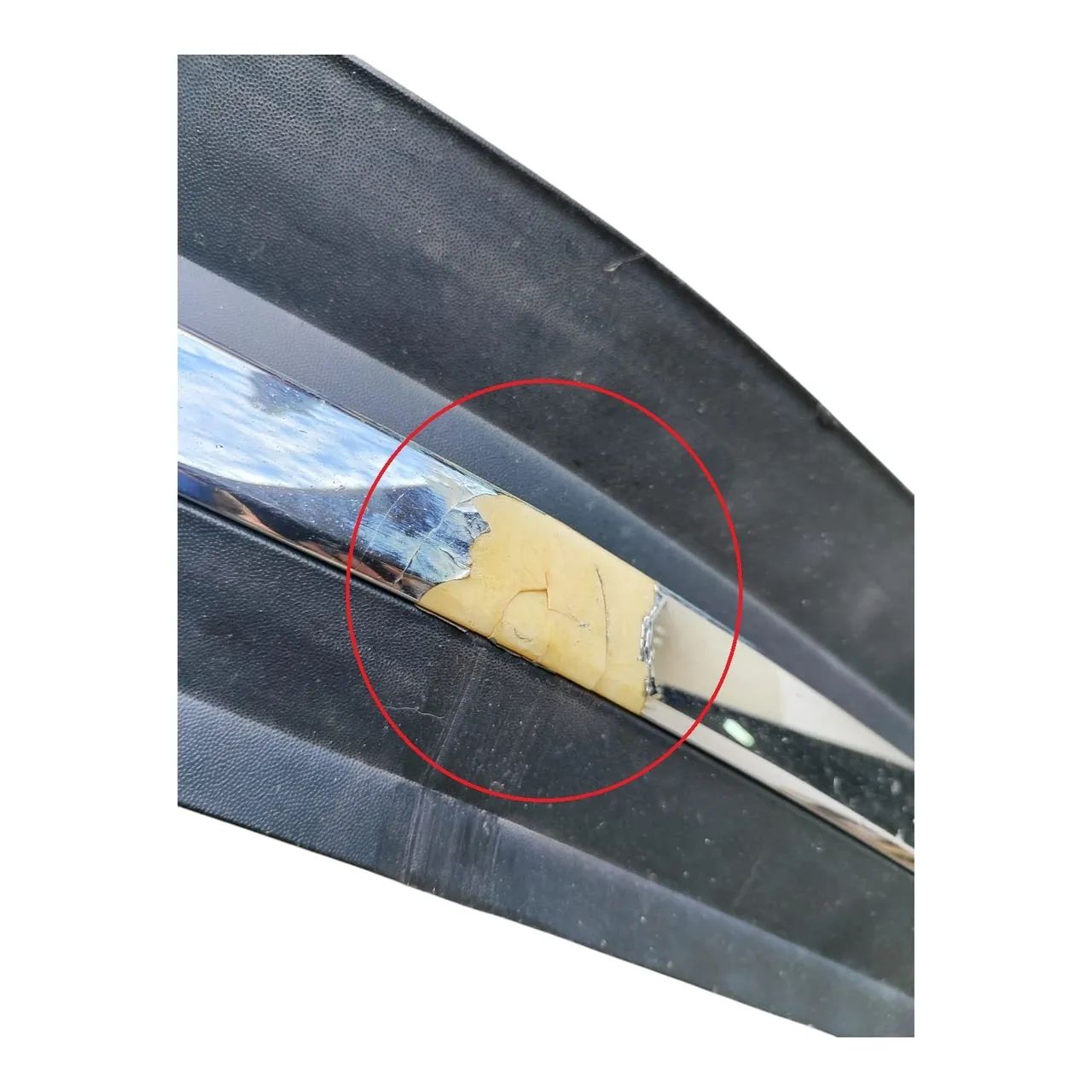 Friso Da Grade Frontal Original Vw Delivery C/ Detalhe E2514 Preto - Foto 6