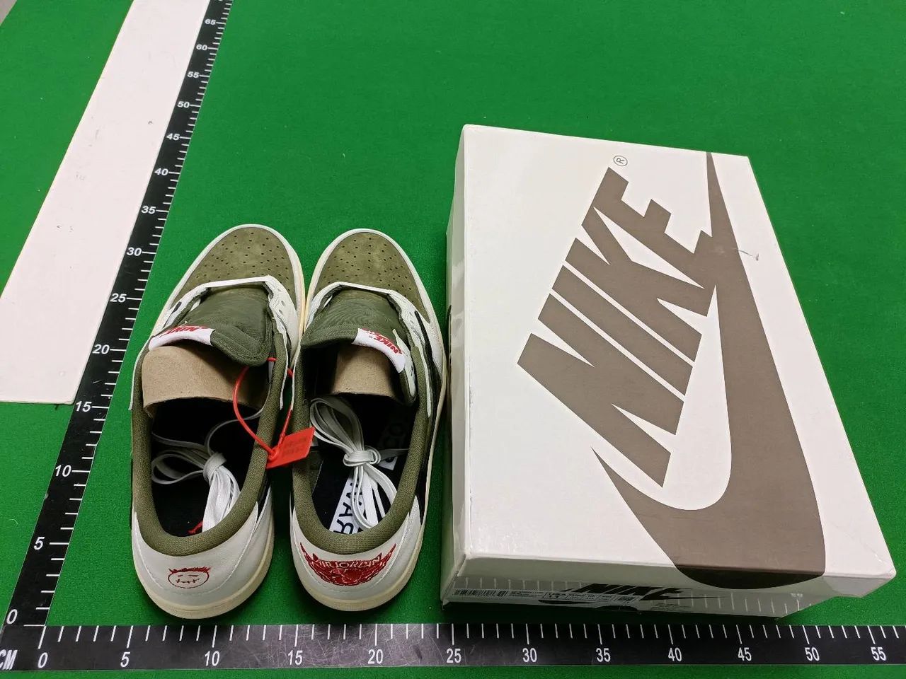 Jordan Low x travis scott Médium Olive - Foto 2