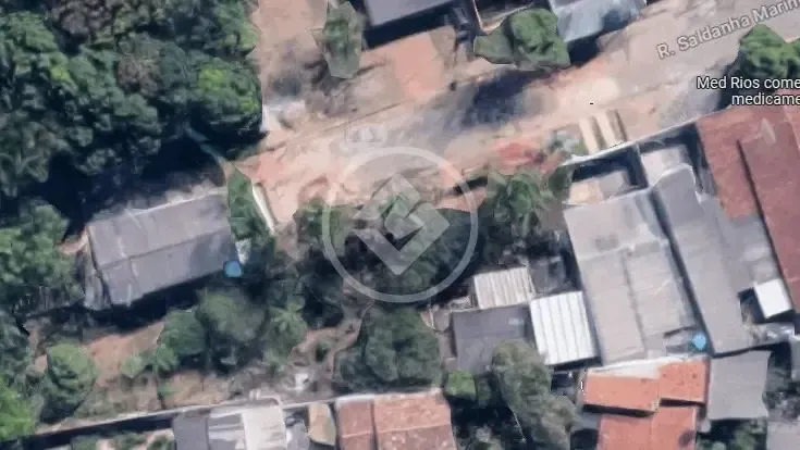 Área no Jardim Nova Era com 5 kitnets codigo: 43930