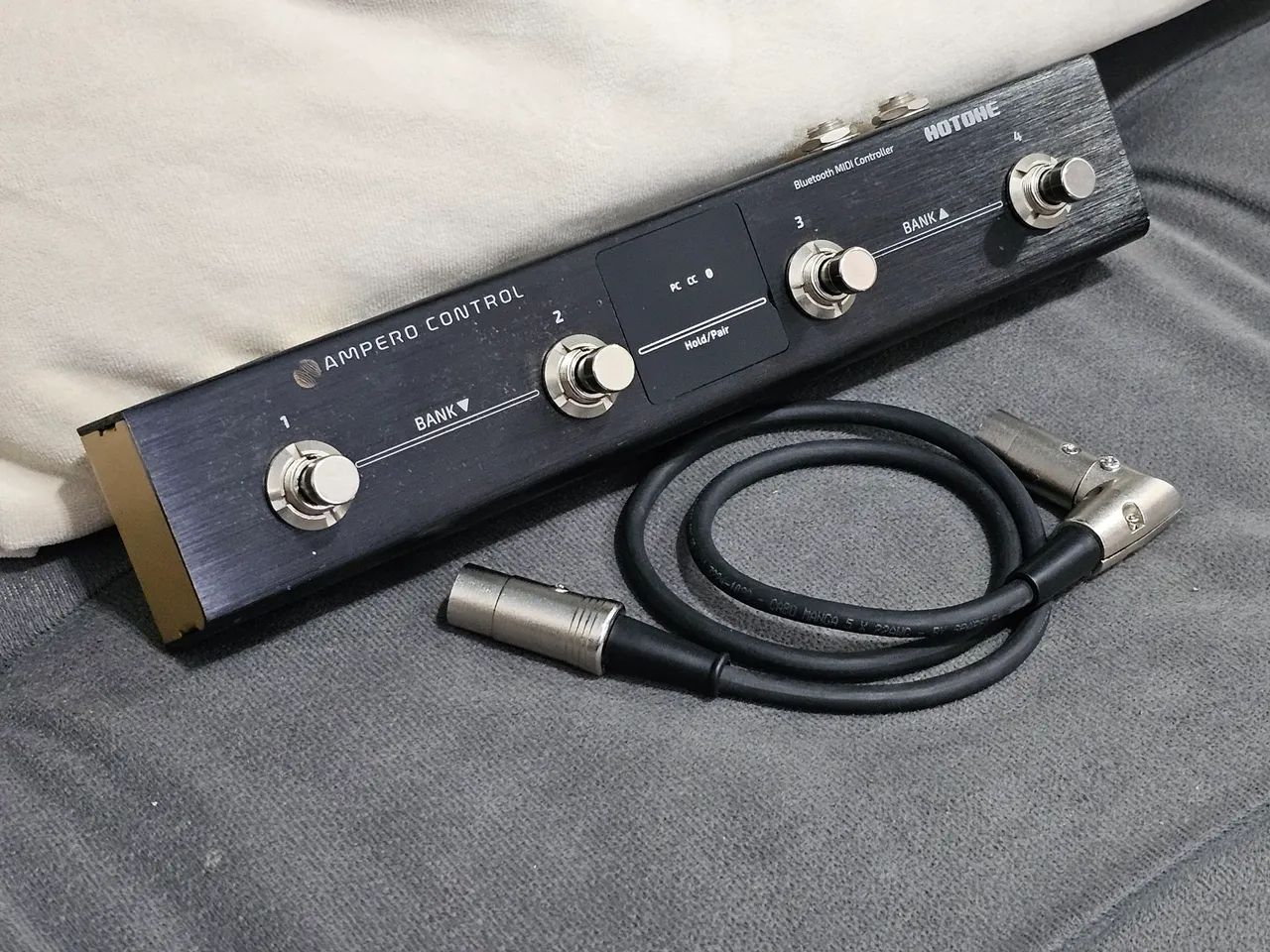 HOTONE AMPERO CONTROL MIDIコントローラー　ケーブル付き HOTONE | AMPERO CONTROL | MIDIコントローラー | 製品情報