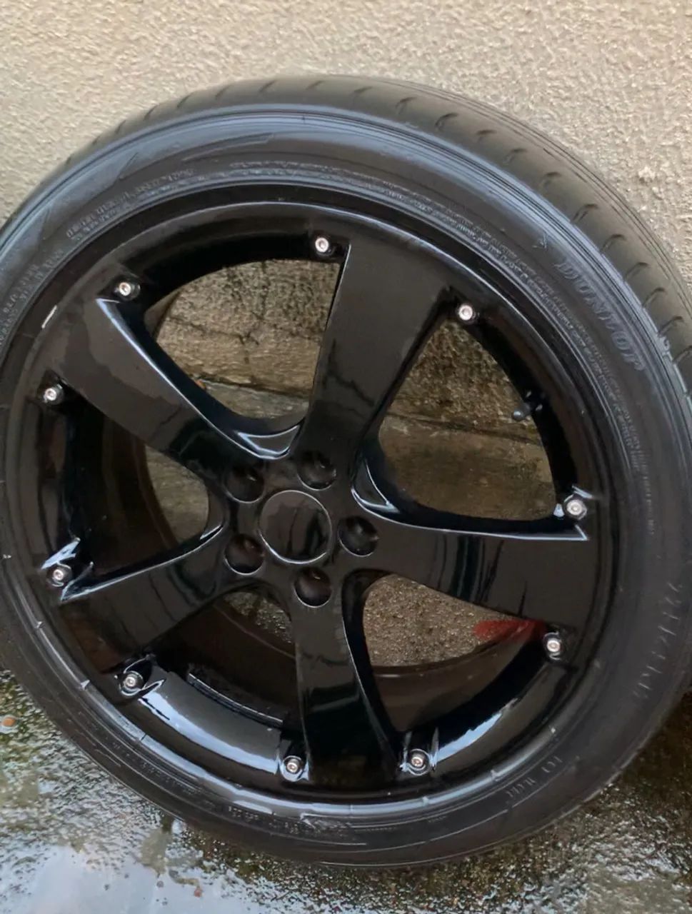 Rodas aro 17 furacão 5x100 valor 2800,00 com os pneus  - Foto 5