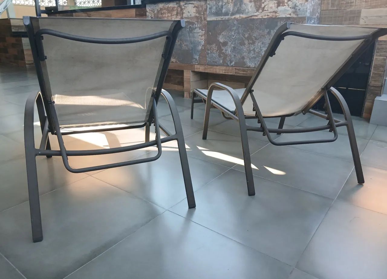 2 Pool/Garden Lounge Chairs65580474454915124