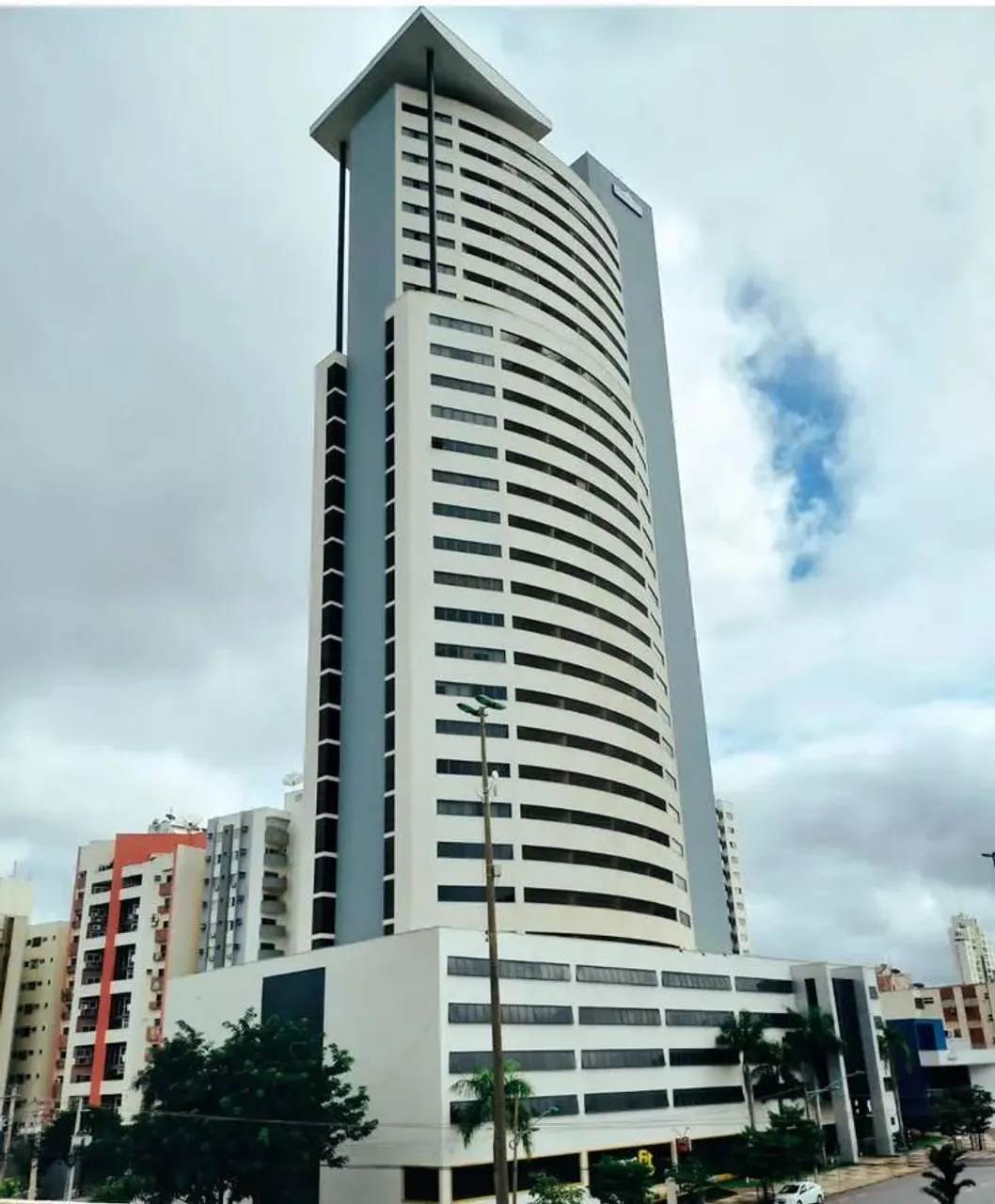 Sala comercial para locação no SB Tower