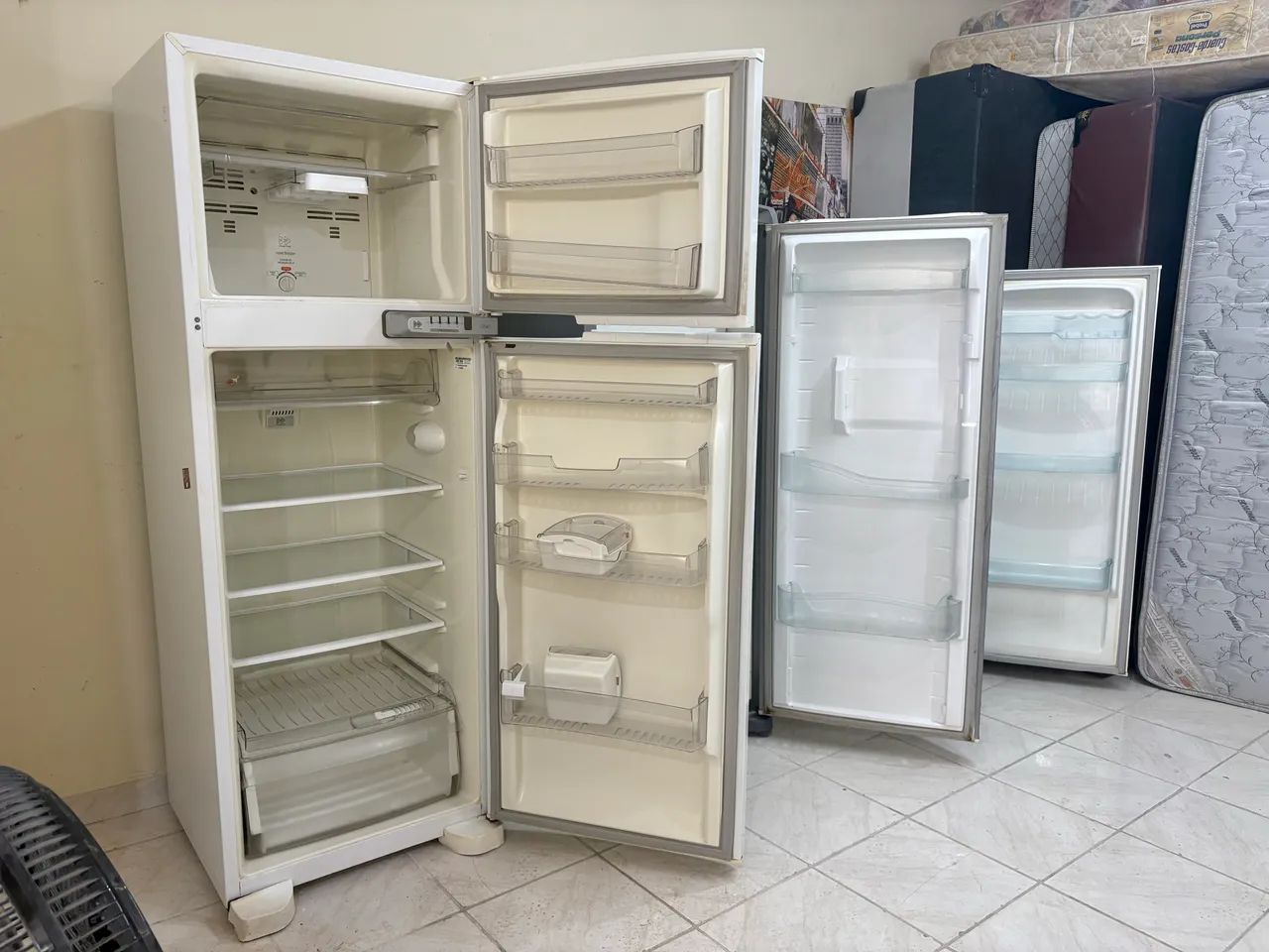 Geladeira cônsul Frost free , geladeira pequena  - Foto 4