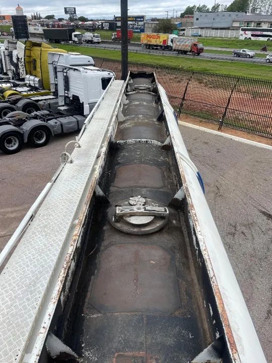CARRETA TANQUE RANDON VANDERLEIA 43 MIL LITROS ANO 12 - Foto 10