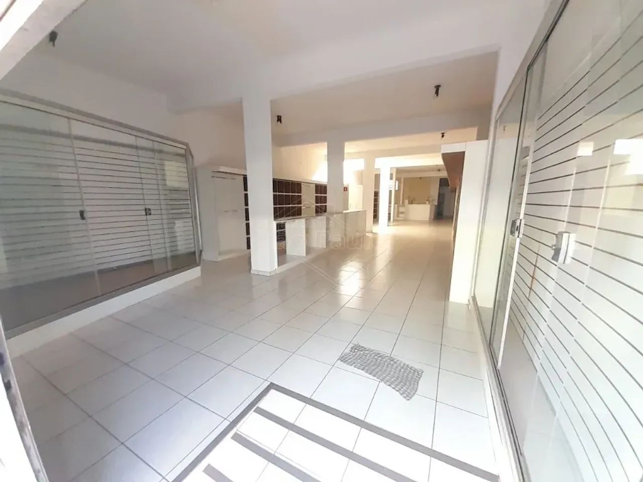 Locação de Comercial / Salão na cidade de Araraquara - Foto 3