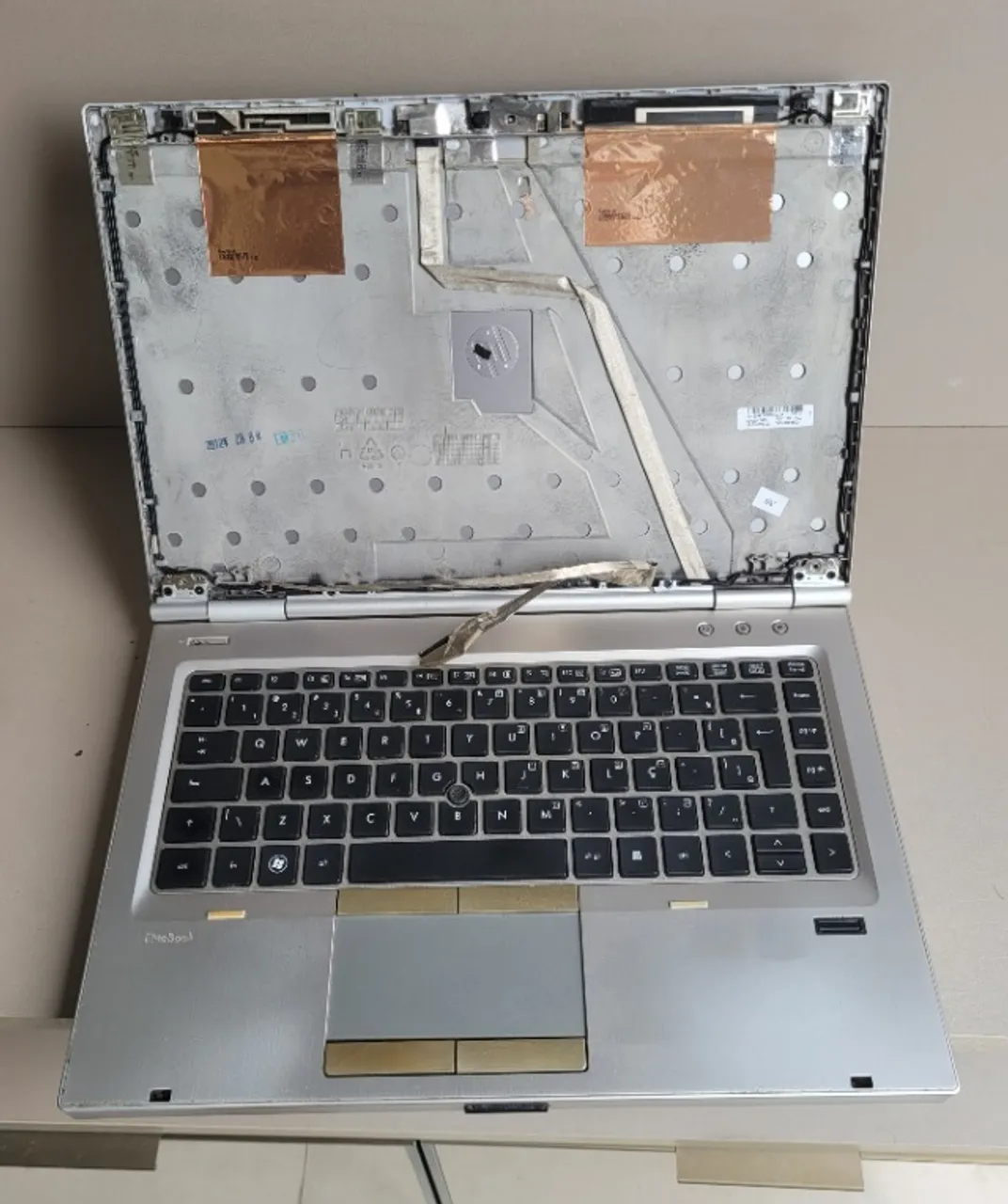 Carcaça Hp Elitebook 8460p Prateado