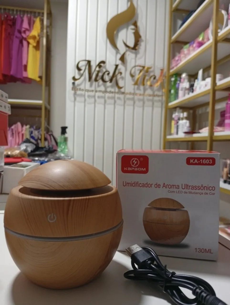 Difusor e Umidificador Elétrico Ultrassônico LED com 7 Cores Aromaterapia