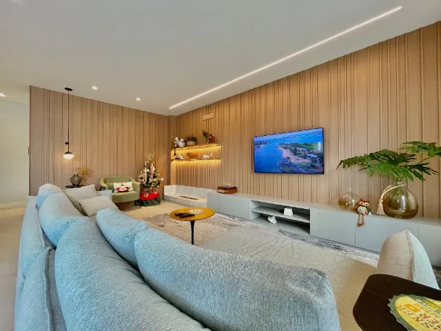 LINDO APARTAMENTO NA MEIA PRAIA EM ITAPEMA