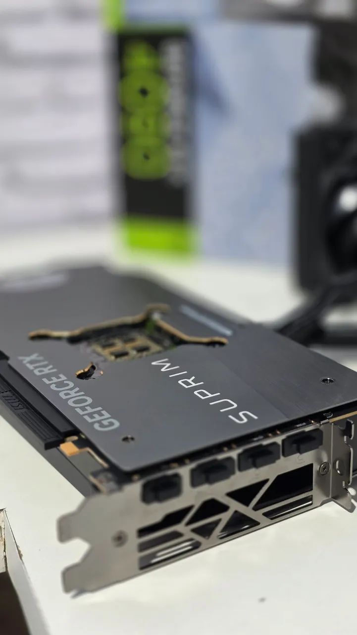 RTX 4090 24GB MSI SUPRIM X - Foto 4
