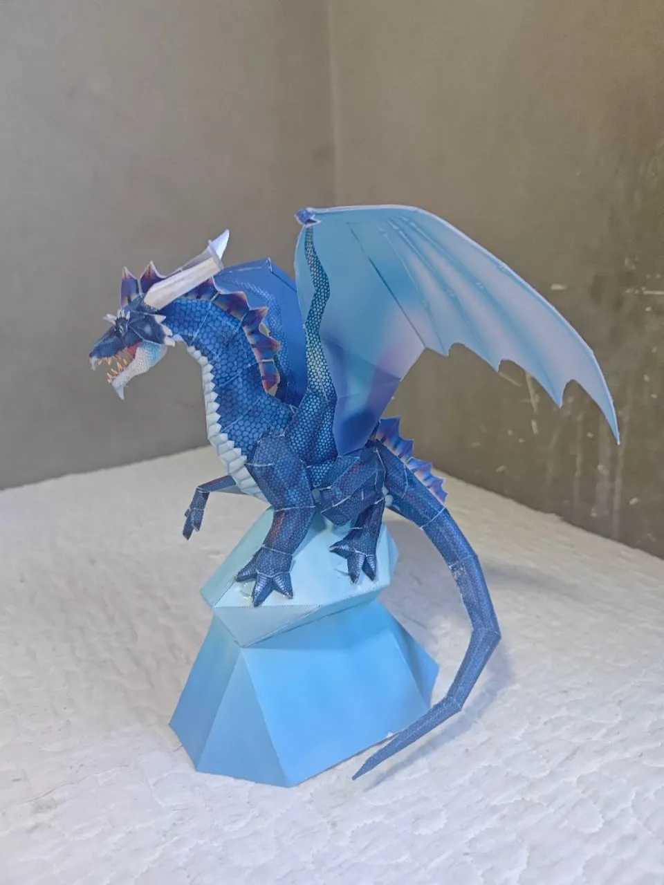 Dragão Azul de Papel Artesanal - Decoração Única