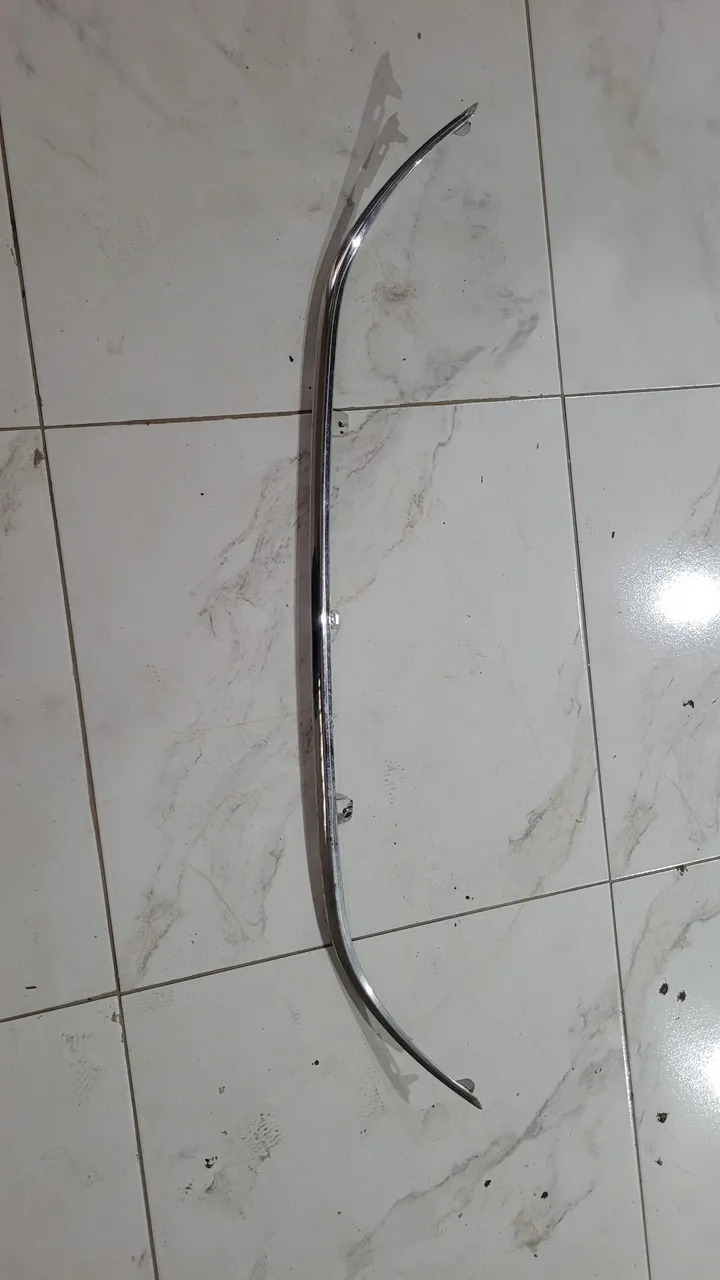 Moldura Cromada inferior da grade crv 2010 11