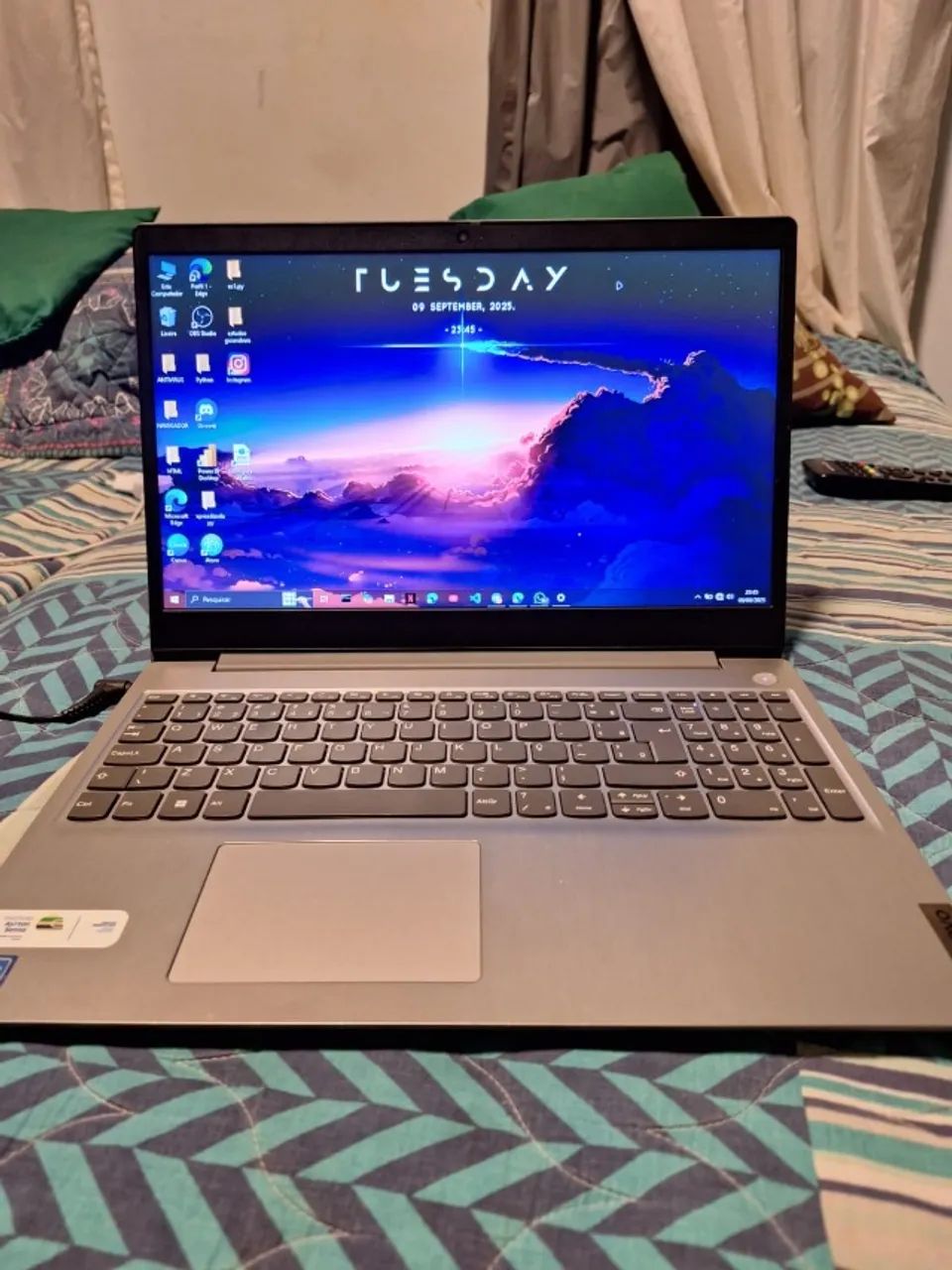 Notebook Lenovo IdeaPad 3 - Perfeito para Estudo e Trabalho | Ótimo Custo-Benefício