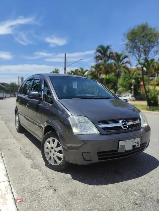 GM Meriva Maxx 1.8 Flex 2005 - Não paga mais IPVA