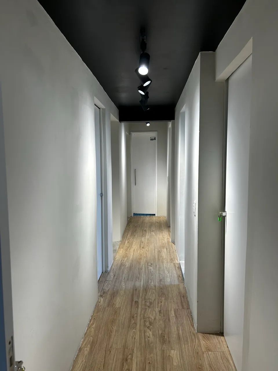 Escritório Amplo em Boa Viagem com Energia, Água e Limpeza Inclusas - Foto 9