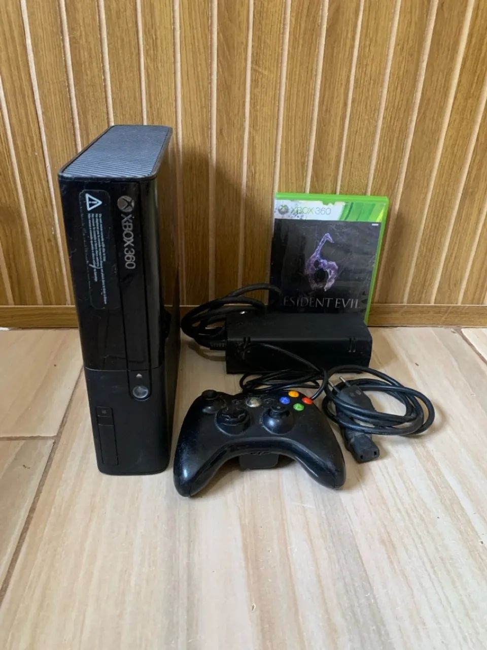 Xbox 360 por 300 reais pra vender logo 