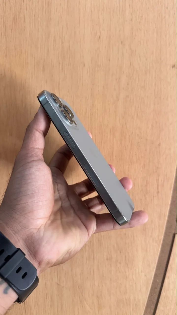 iPhone 15 Pro 256GB - Foto 3