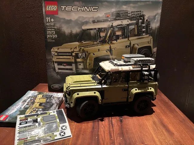 Lego Technic set 42110 Land Rover Defender