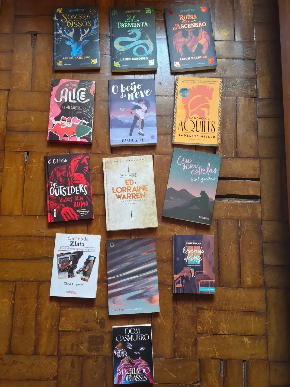 Caixa com 38 Livros - Foto 2