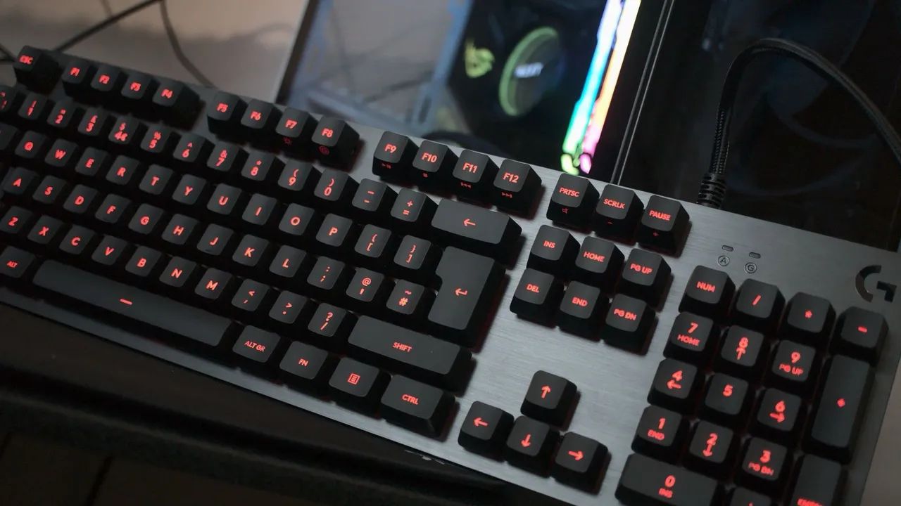 Teclado Mecânico Logitech G413