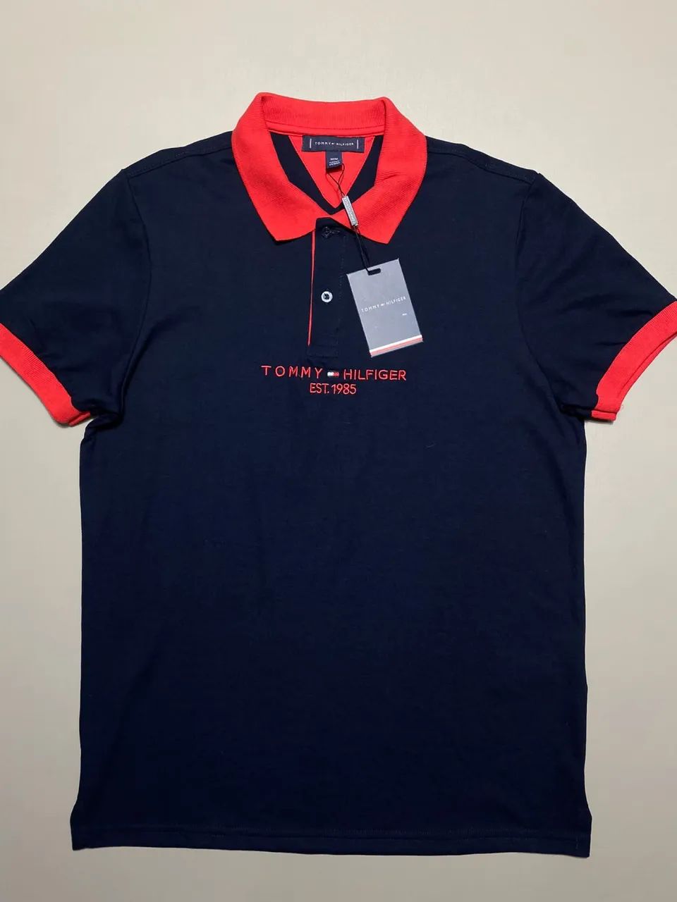 Camiseta Polo TH Azul Marinho/Vermelho