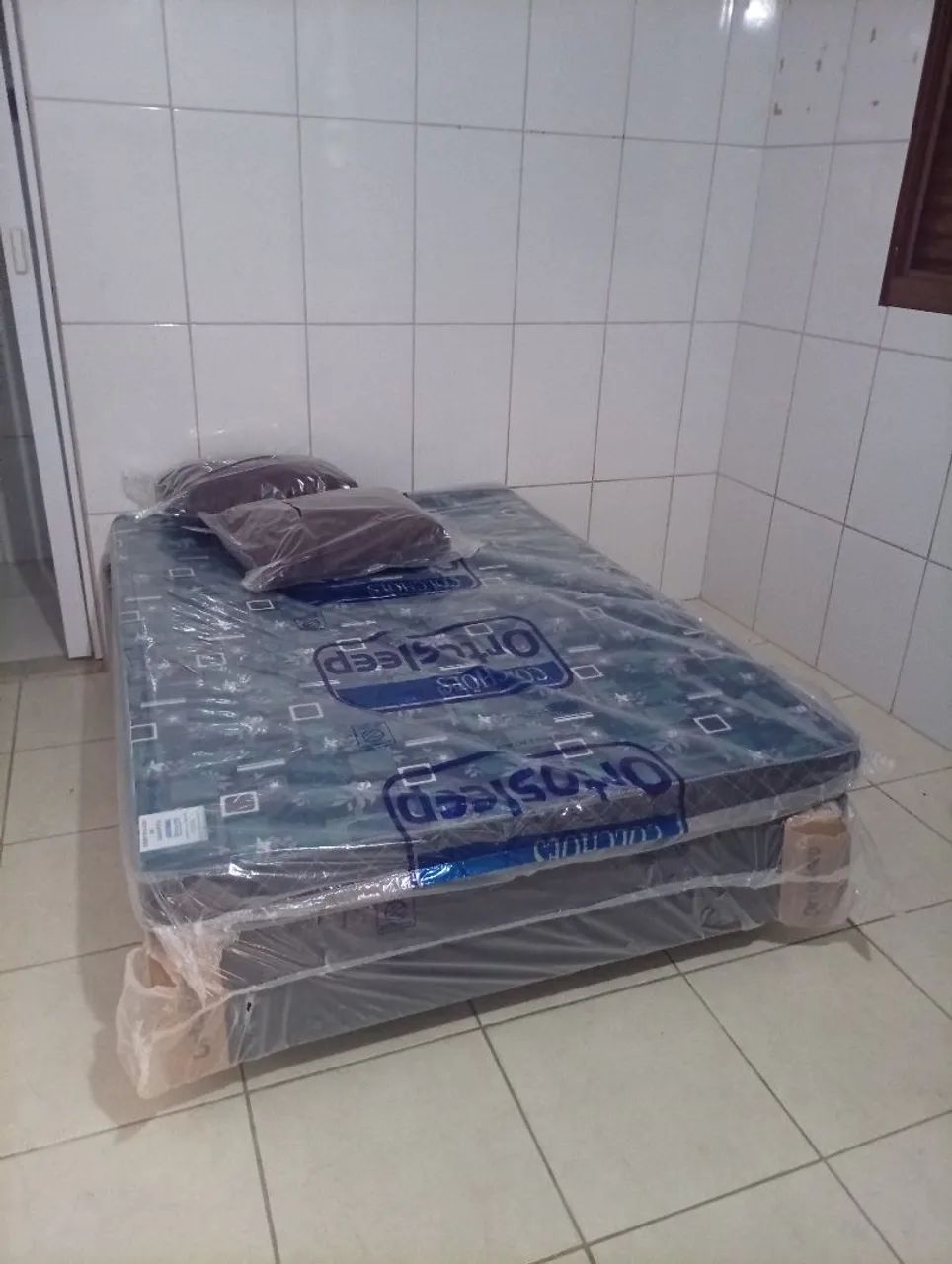 Cama casal box e colchão 